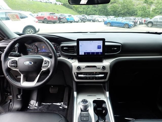 Certified 2024 Ford Explorer XLT w/ Equipment Group 202A AWD/4WD image 22
