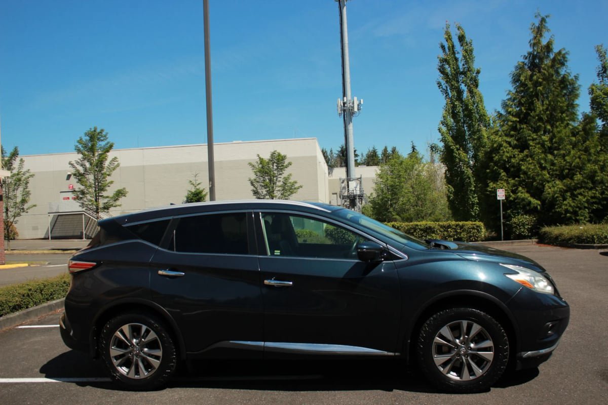 Used 2016 Nissan Murano SV AWD/4WD image 8
