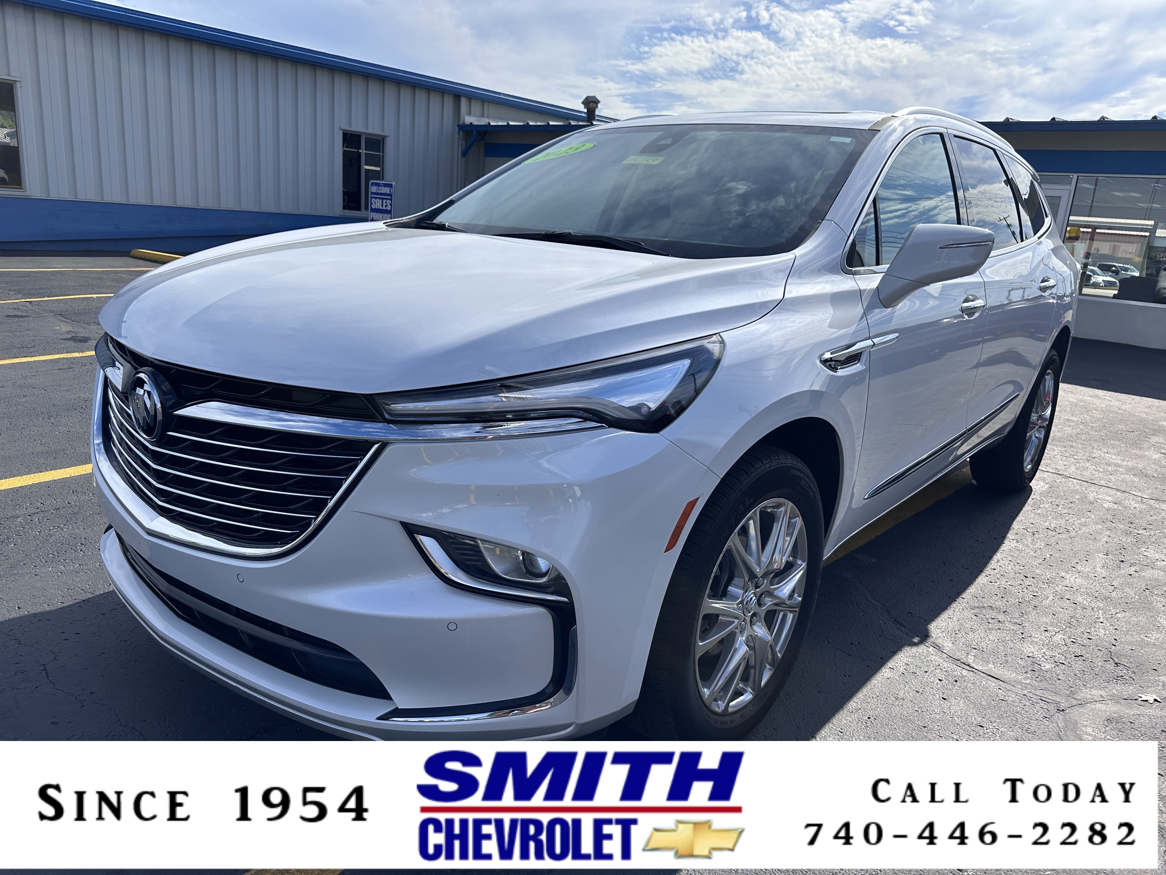 Used 2023 Buick Enclave Essence w/ Experience Buick Package image 1