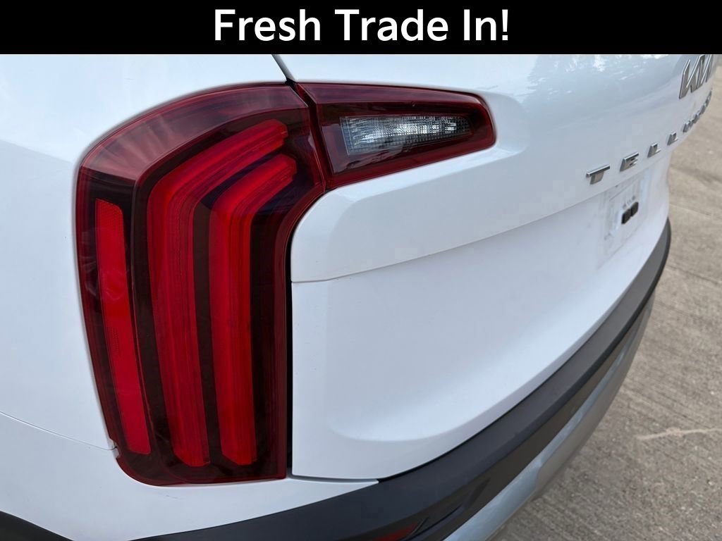 Used 2022 Kia Telluride EX w/ EX Premium Package FWD image 11