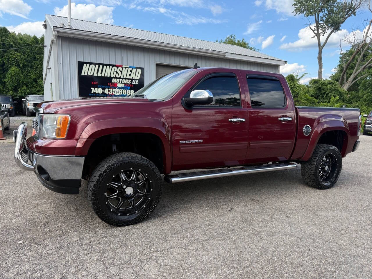 Used 2013 GMC Sierra 1500 SLT w/ LPO, Deluxe Chrome Package AWD/4WD image 1