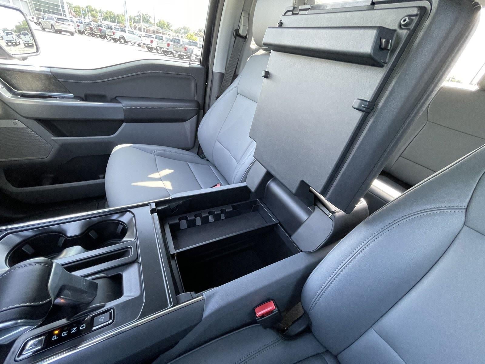 New 2025 Ford F150 Lightning Flash AWD/4WD image 27