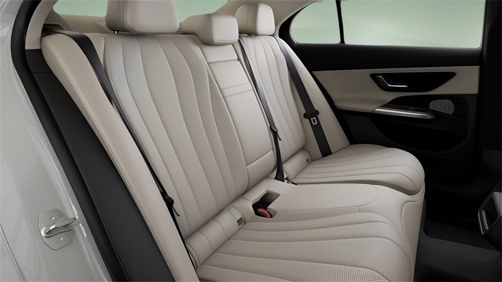 Used 2025 Mercedes-Benz E 350 Sedan image 36