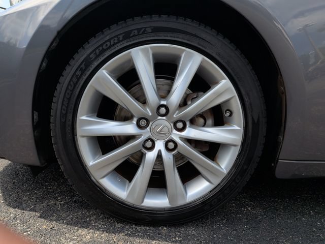 Used 2015 Lexus IS 250 RWD image 9