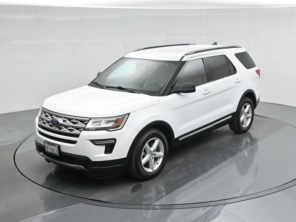 Used 2018 Ford Explorer XLT image 39