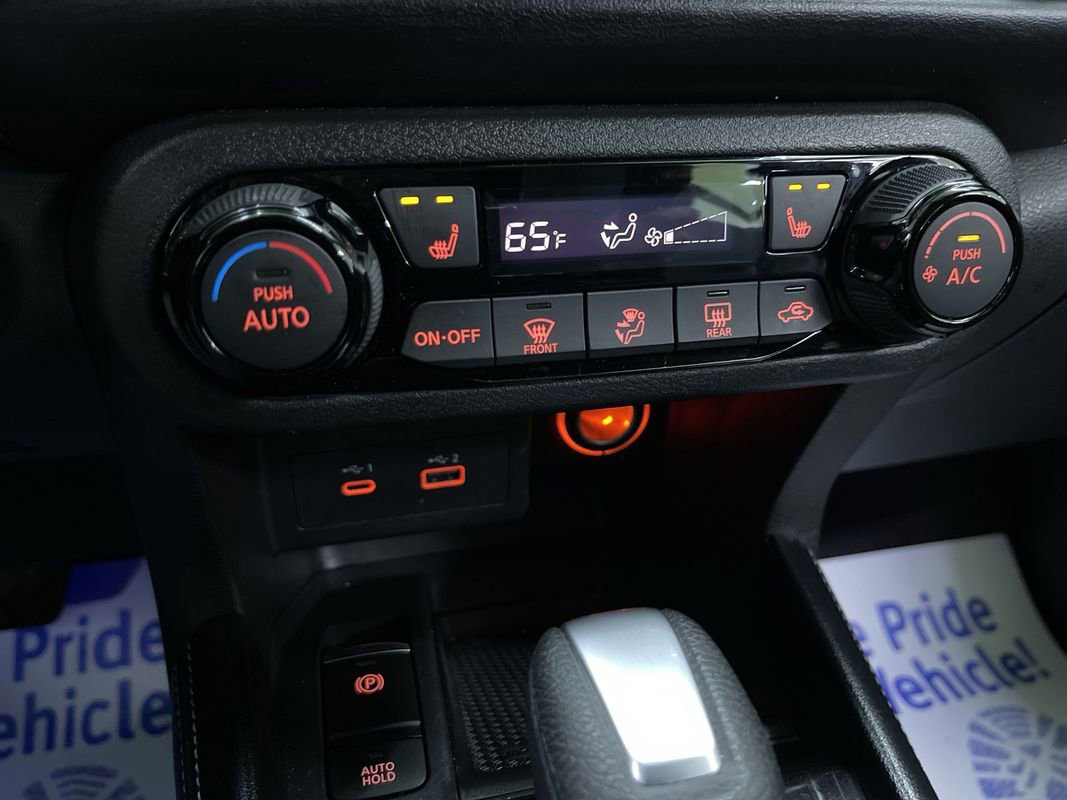 Used 2024 Nissan Kicks SR w/ SR Premium Package image 23