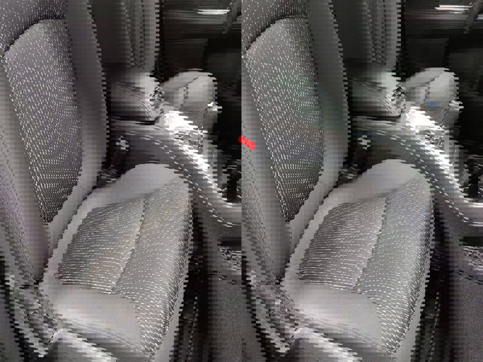 Used 2018 Dodge Journey SE image 22