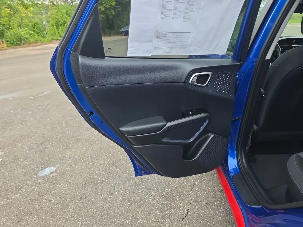 Used 2022 Kia Soul GT-Line FWD image 42