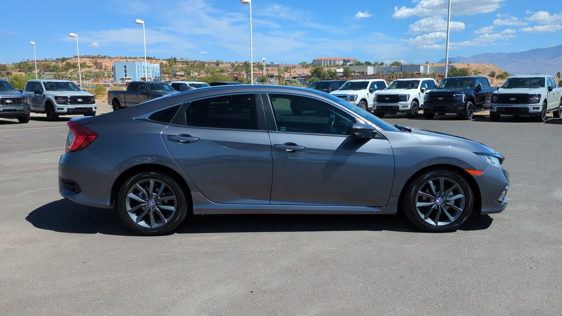 Used 2021 Honda Civic EX image 2