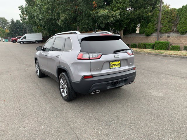Used 2019 Jeep Cherokee Latitude Plus w/ Comfort/Convenience Group AWD/4WD image 3
