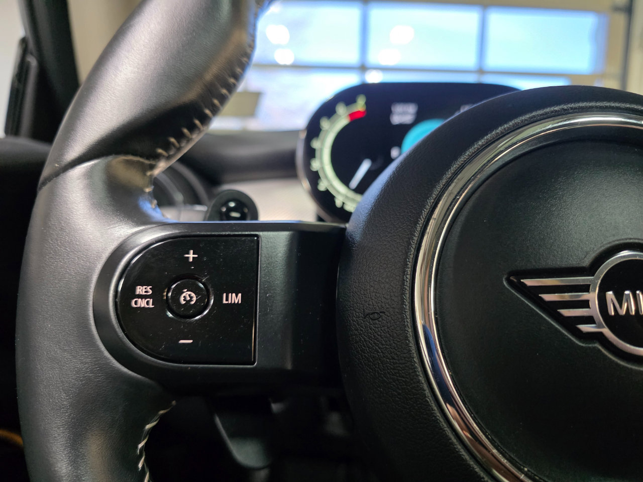 Used 2022 MINI Cooper S image 26