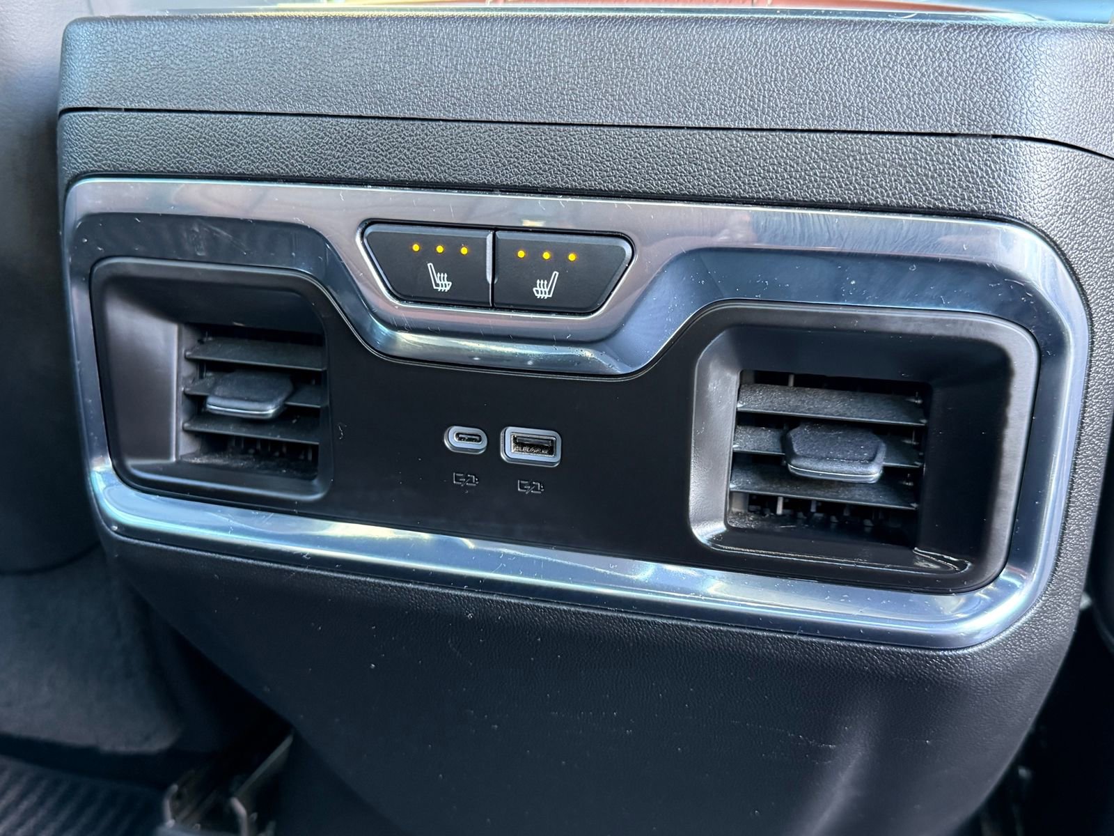 Used 2024 GMC Sierra 2500 Denali Ultimate w/ Max Trailering Package image 14