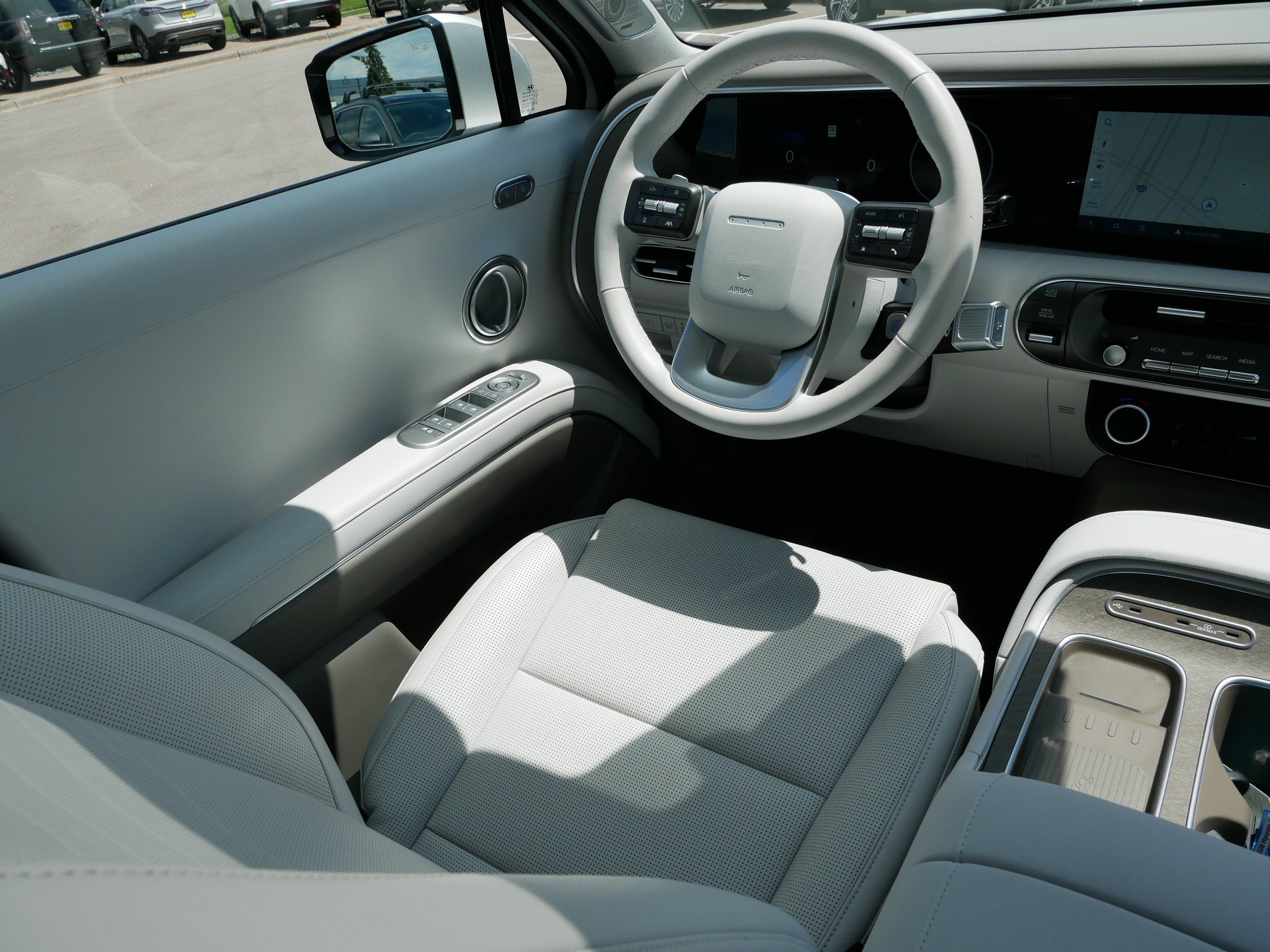 Certified 2026 Hyundai Palisade Limited AWD/4WD image 9