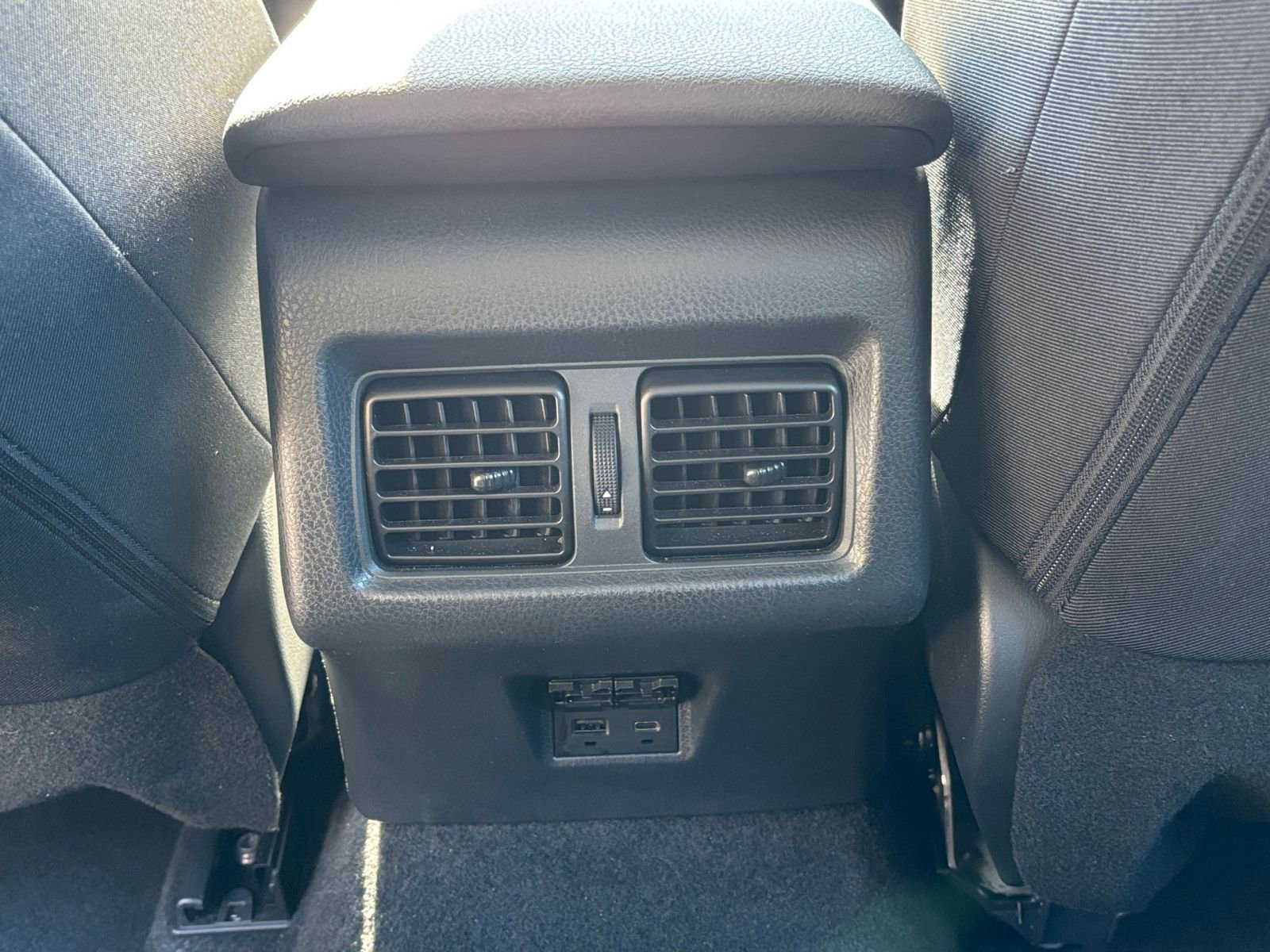 Used 2025 Toyota Camry LE image 24