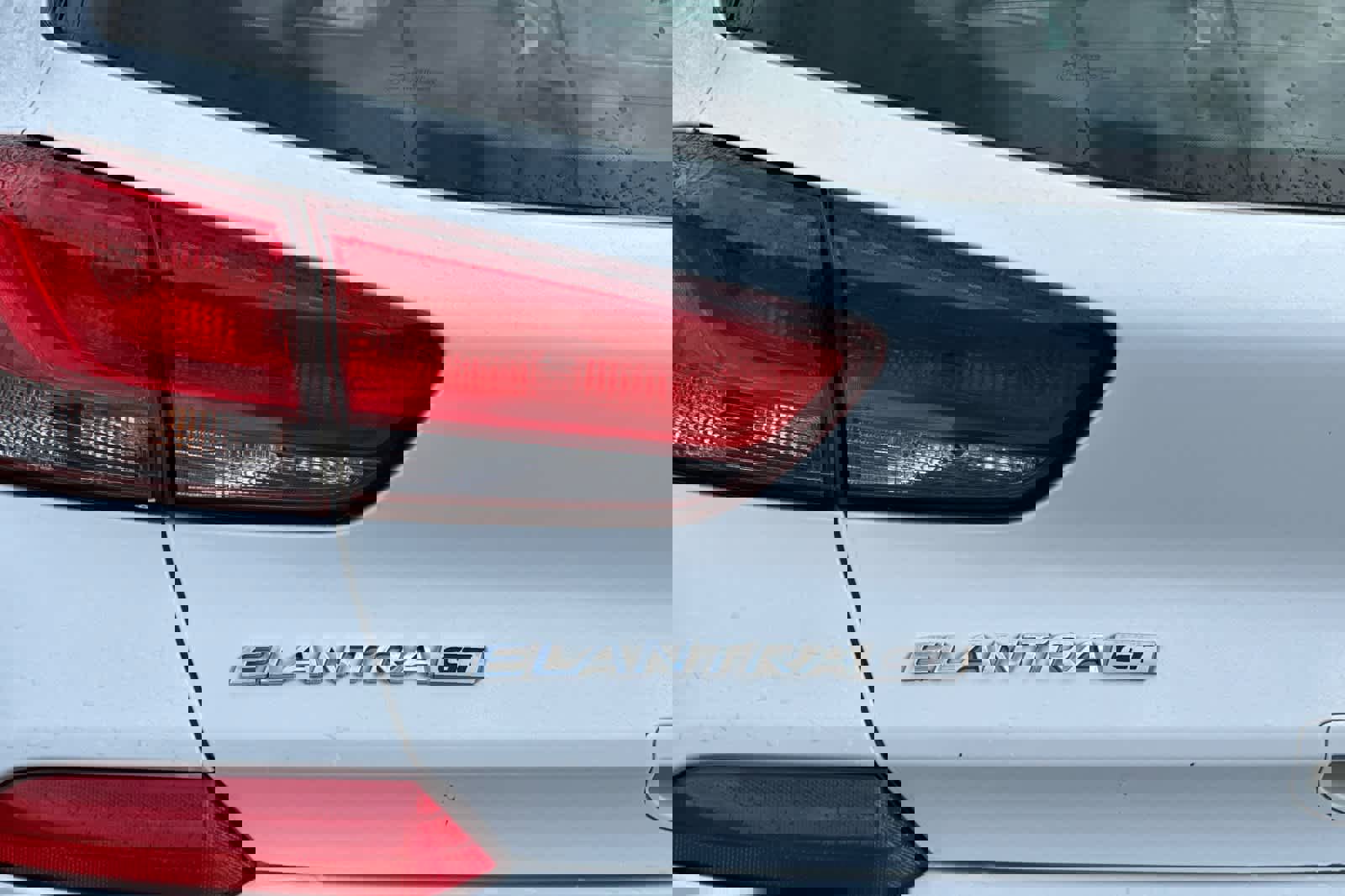 Used 2018 Hyundai Elantra GT image 26