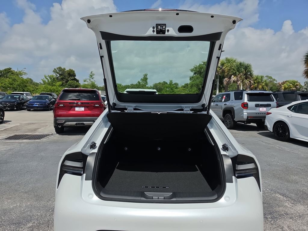 New 2026 Toyota Prius Plug-In Hybrid FWD image 34
