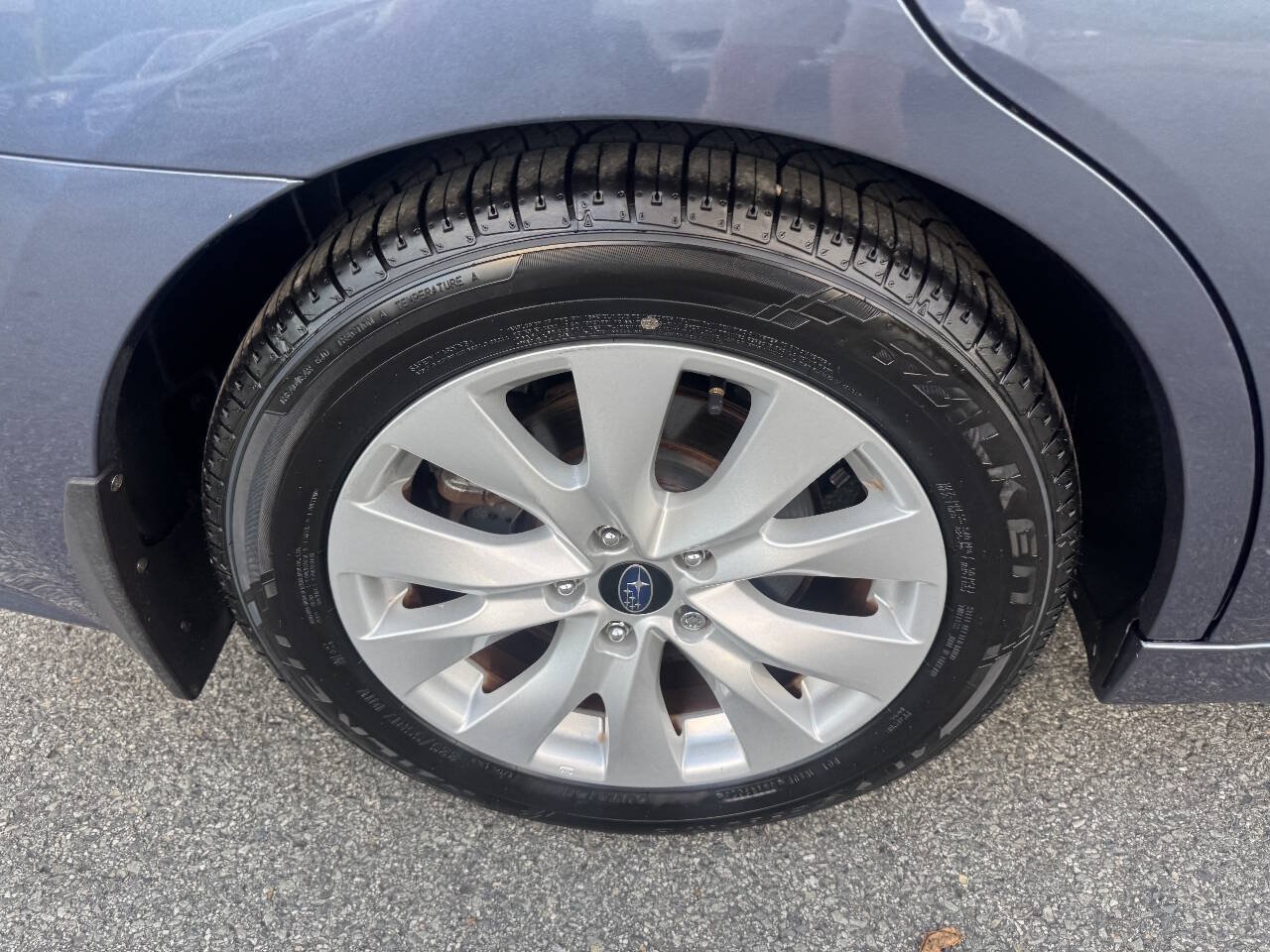 Used 2015 Subaru Legacy 2.5i Premium AWD/4WD image 7
