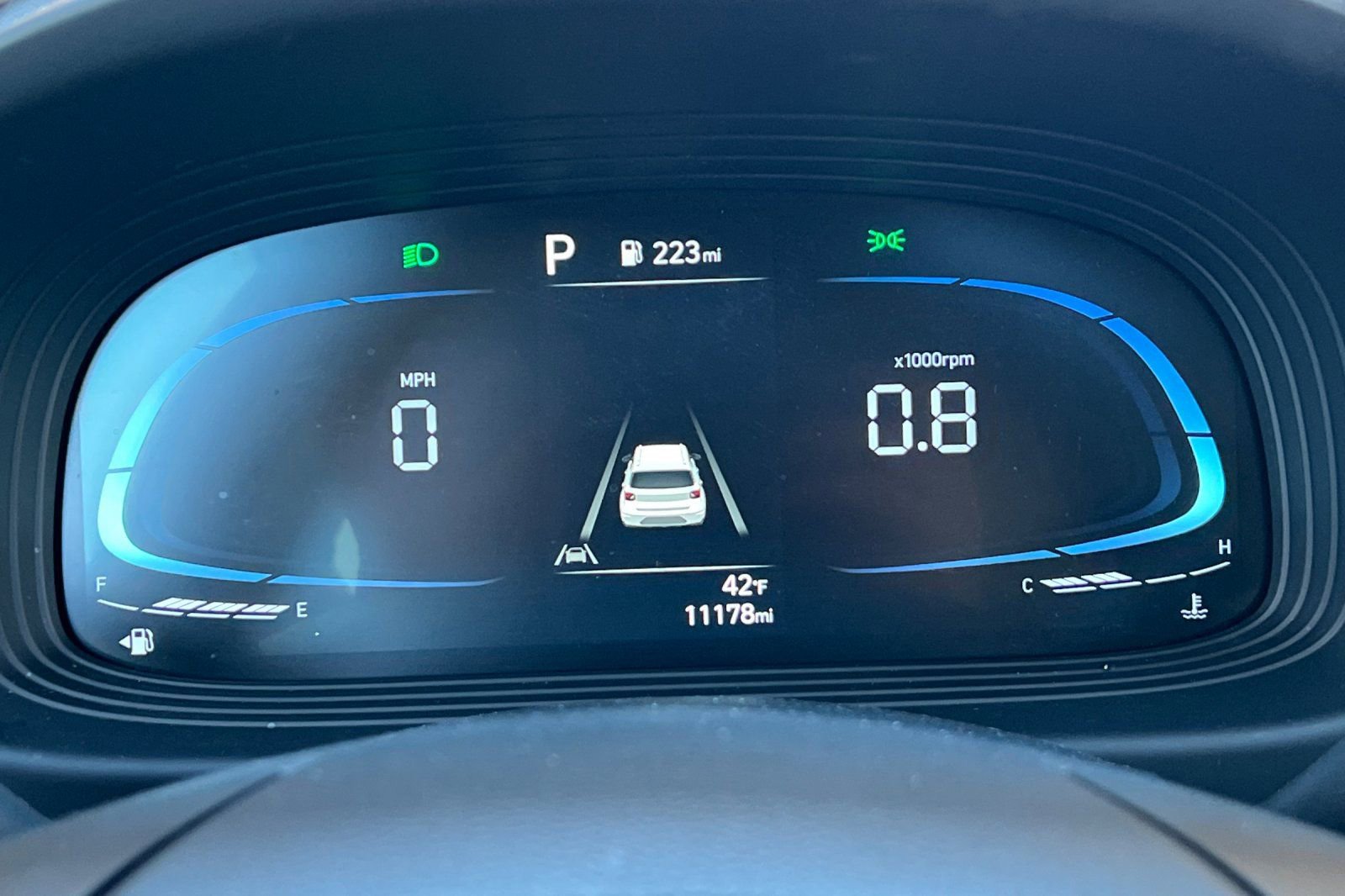 Certified 2025 Hyundai Venue SEL image 35