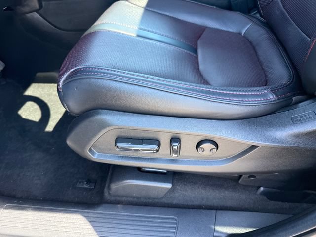 Used 2025 Honda Pilot Black Edition image 12