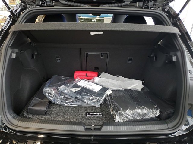 New 2026 Volkswagen Golf image 7