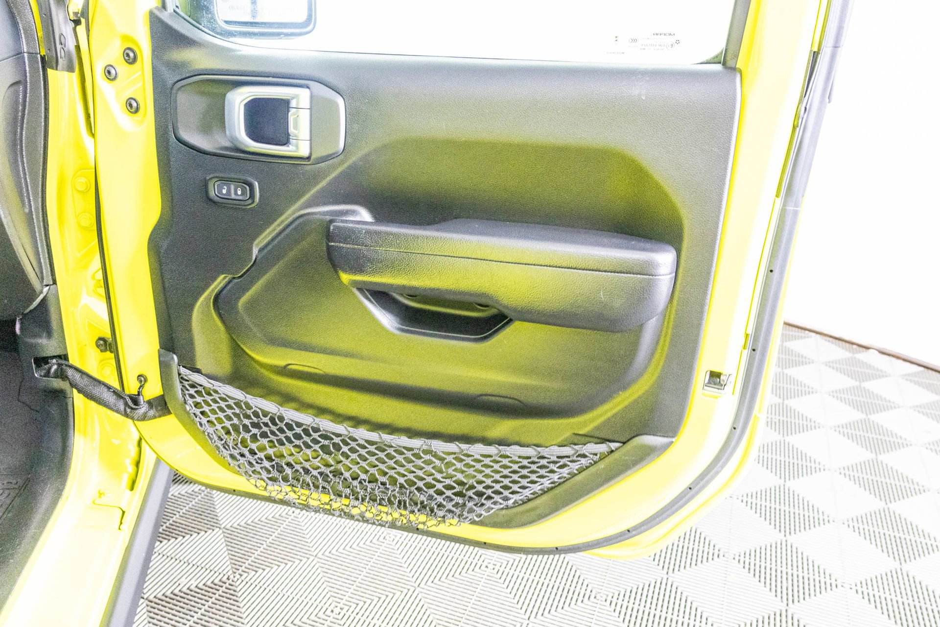 Used 2024 Jeep Wrangler Unlimited Rubicon w/ Convenience Group image 38