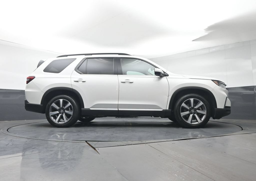 Certified 2023 Honda Pilot Elite image 38