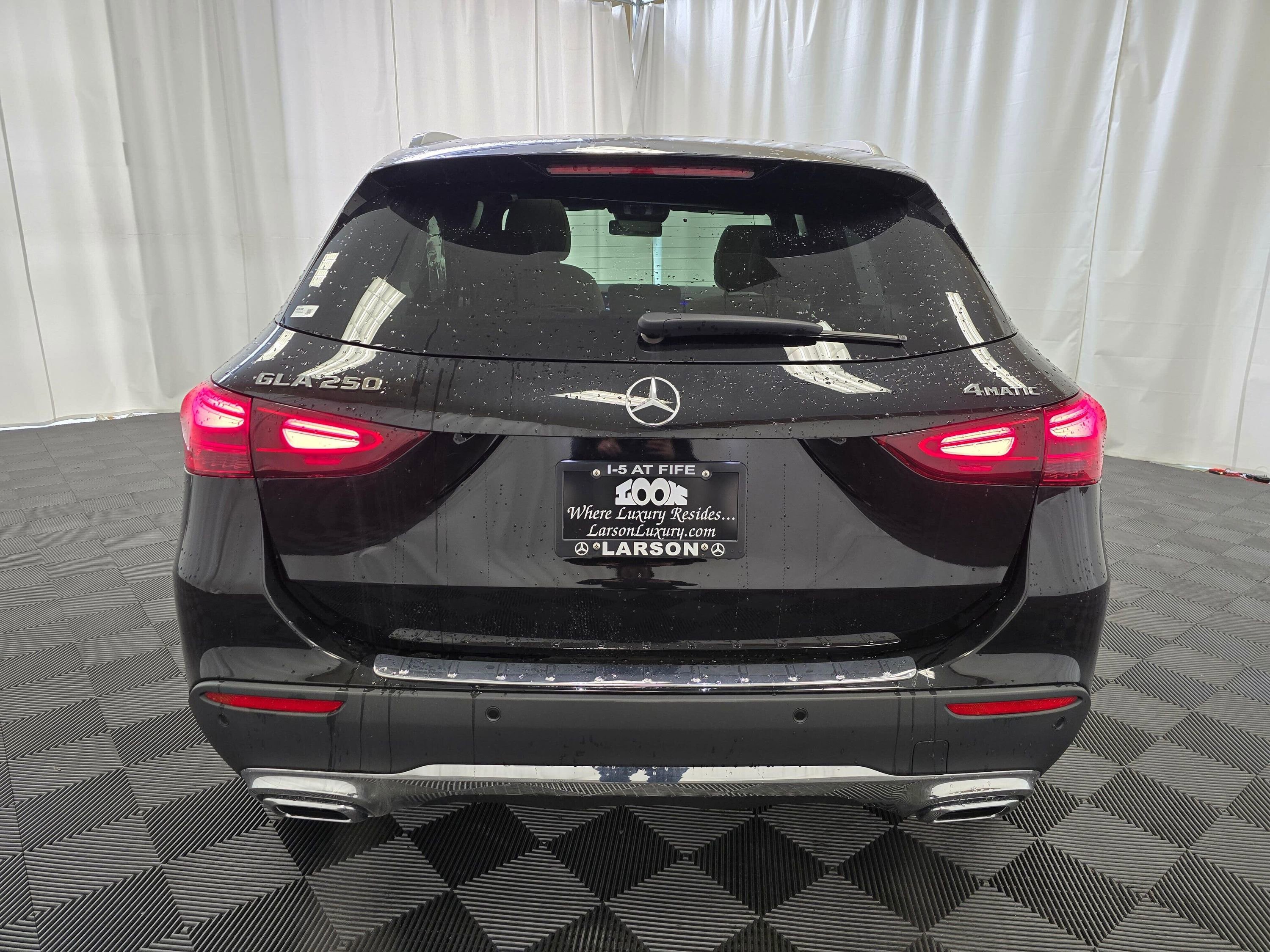 Used 2025 Mercedes-Benz GLA 250 4MATIC image 5