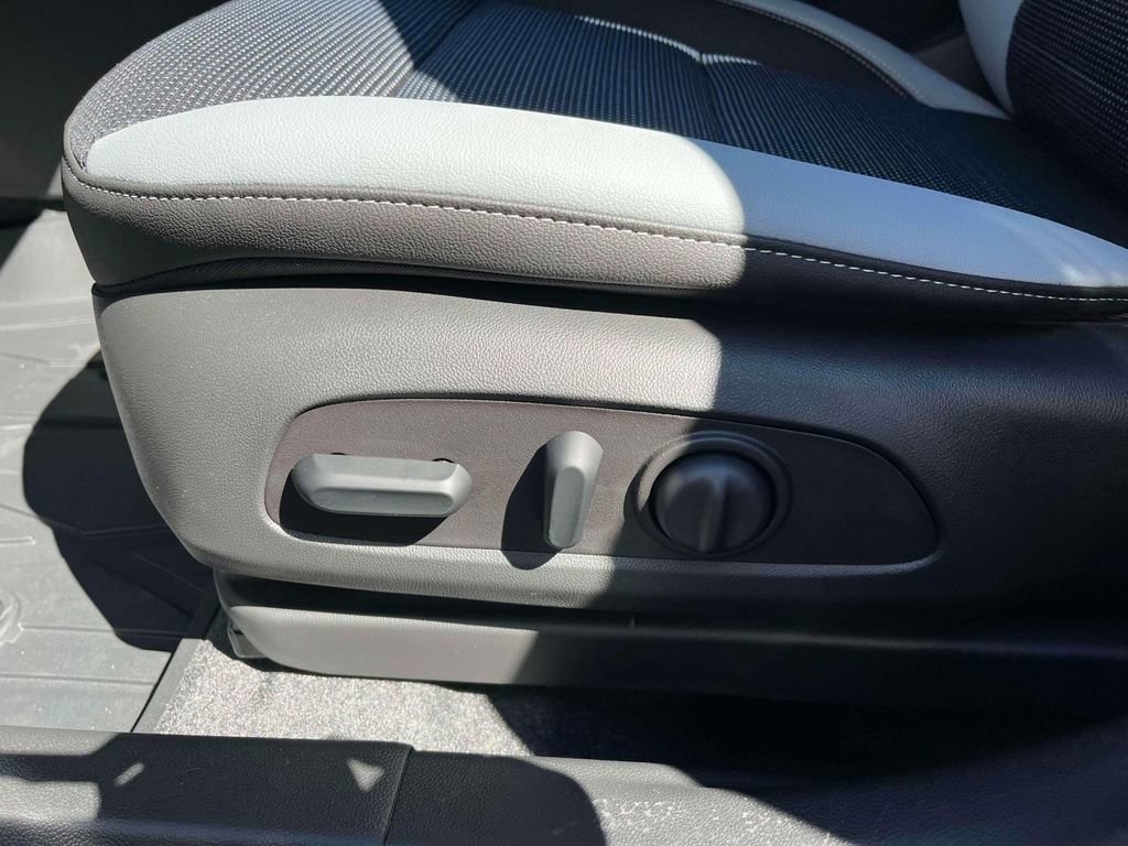 New 2025 Buick Envista Preferred w/ Convenience I Package image 21