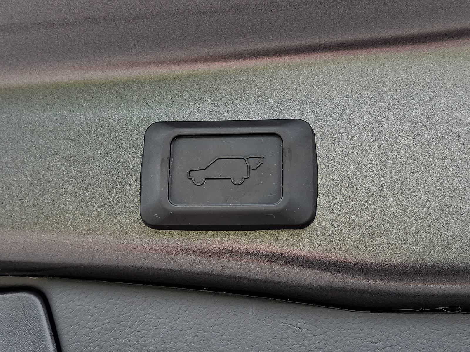 Used 2025 Toyota RAV4 XLE Premium w/ Weather Package FWD image 34