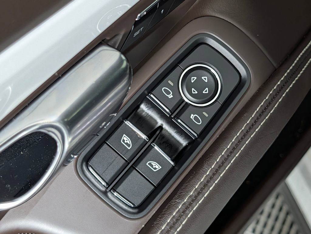 Used 2015 Porsche 911 Turbo image 25