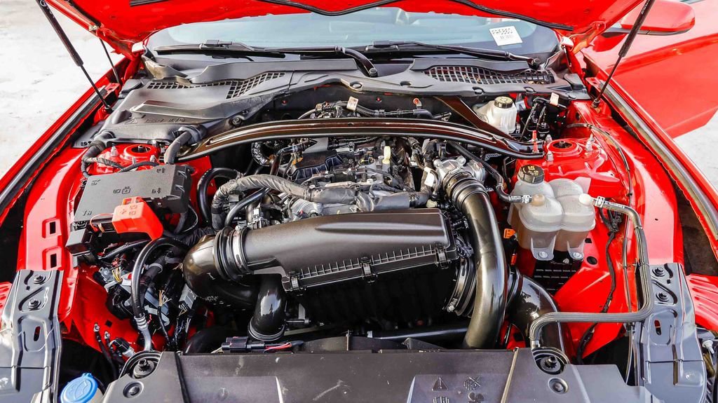 Used 2024 Ford Mustang Convertible RWD image 31