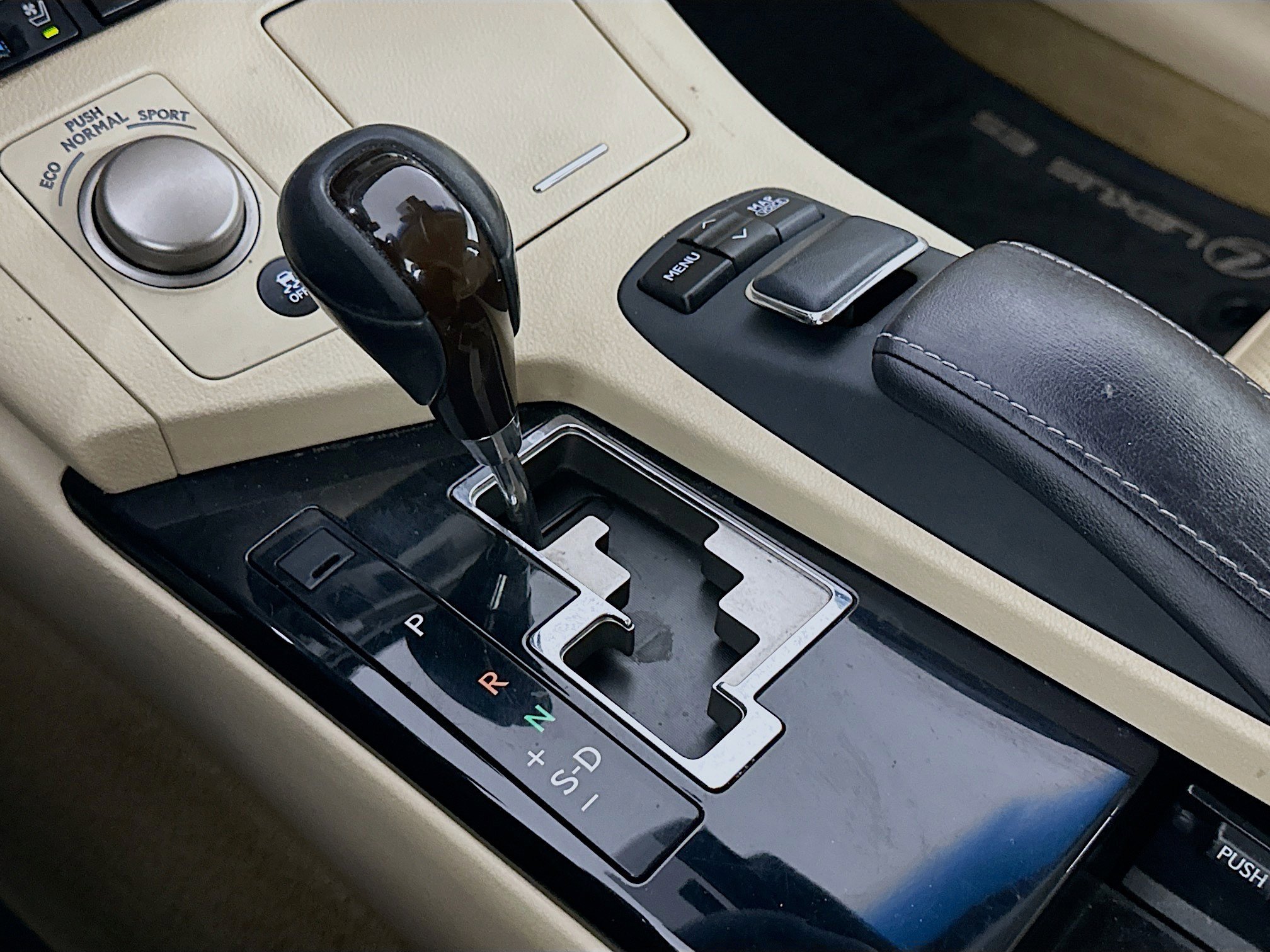 Used 2013 Lexus ES 350 FWD image 24