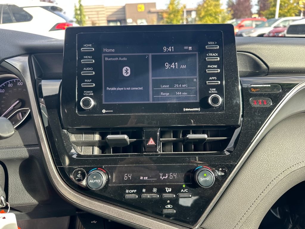 Used 2022 Toyota Camry LE image 22