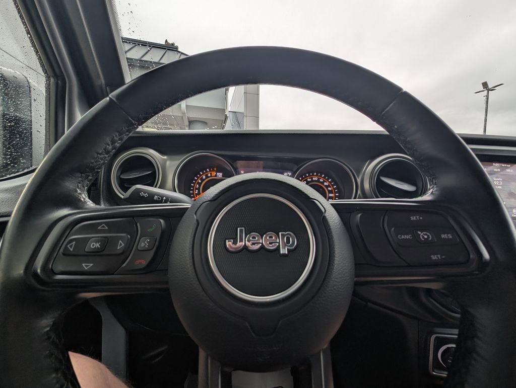 Used 2022 Jeep Wrangler Unlimited Willys image 21