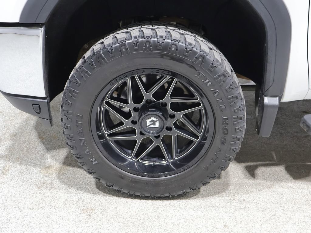 Used 2022 GMC Sierra 2500 SLT w/ SLT Premium Package AWD/4WD image 9
