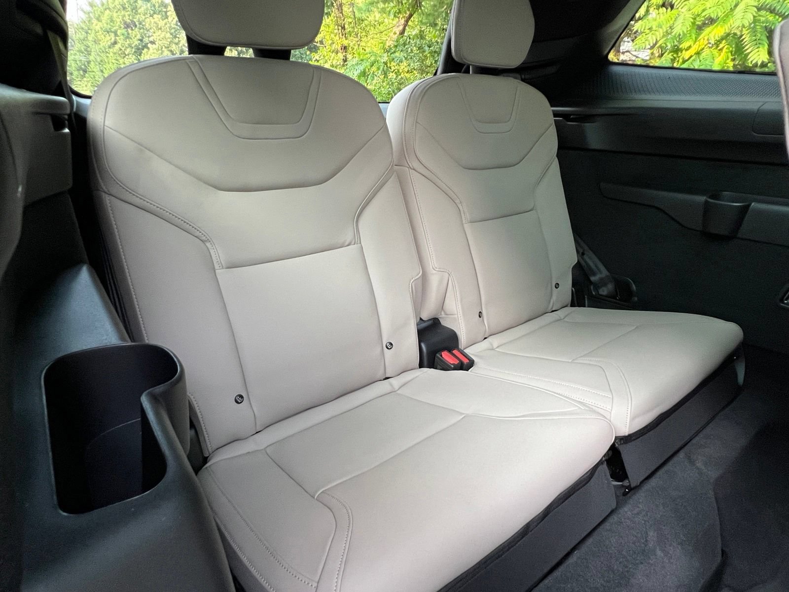 Used 2025 Volvo EX90 Plus AWD/4WD image 23