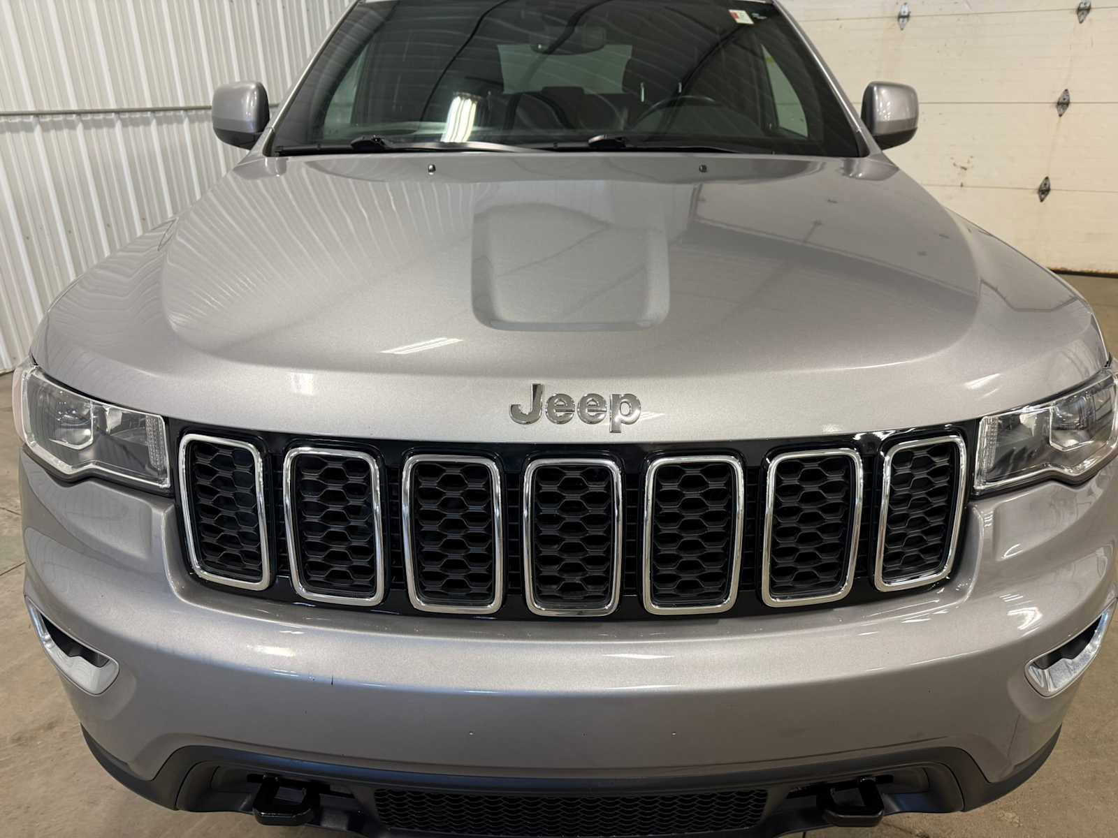 Certified 2020 Jeep Grand Cherokee Laredo w/ Quick Order Package 2BN North AWD/4WD image 3