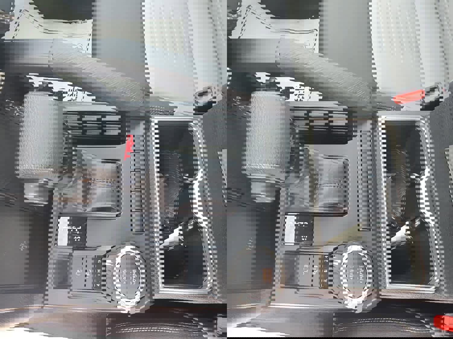 Used 2024 Toyota Tacoma TRD Sport w/ TRD Sport Upgrade Package AWD/4WD image 31