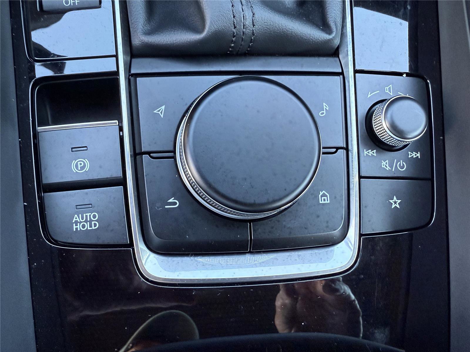 Certified 2025 MAZDA MAZDA3 s image 23