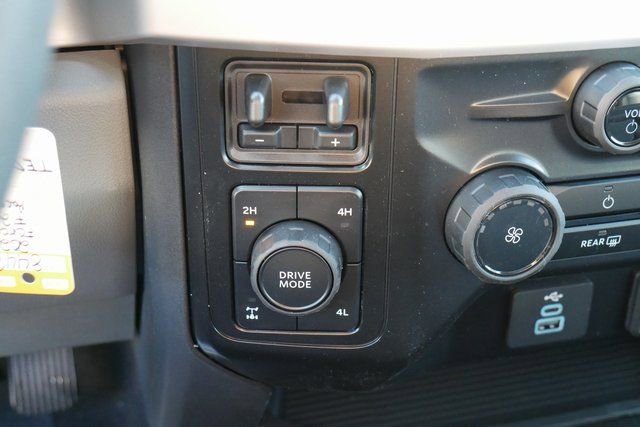 New 2026 Ford F250 XLT w/ FX4 Off-Road Package AWD/4WD image 17