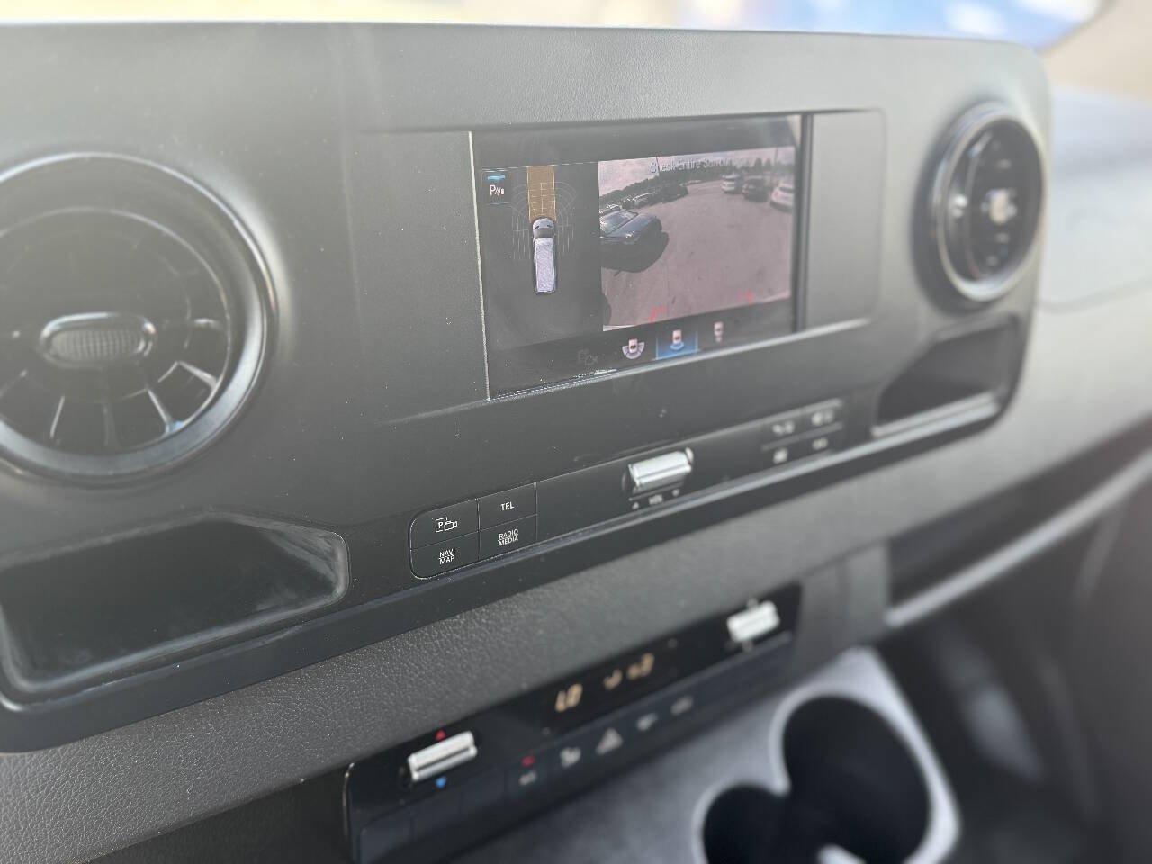 Used 2019 Mercedes-Benz Sprinter 1500 image 10