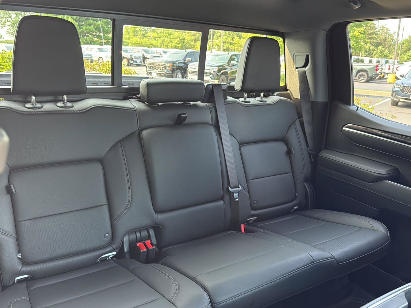 Used 2026 Chevrolet Silverado 1500 LTZ w/ LTZ Premium Package AWD/4WD image 28