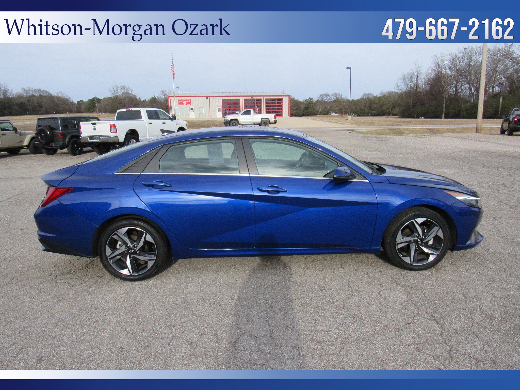 Used 2023 Hyundai Elantra Limited w/ Preferred Accessory Package image 15