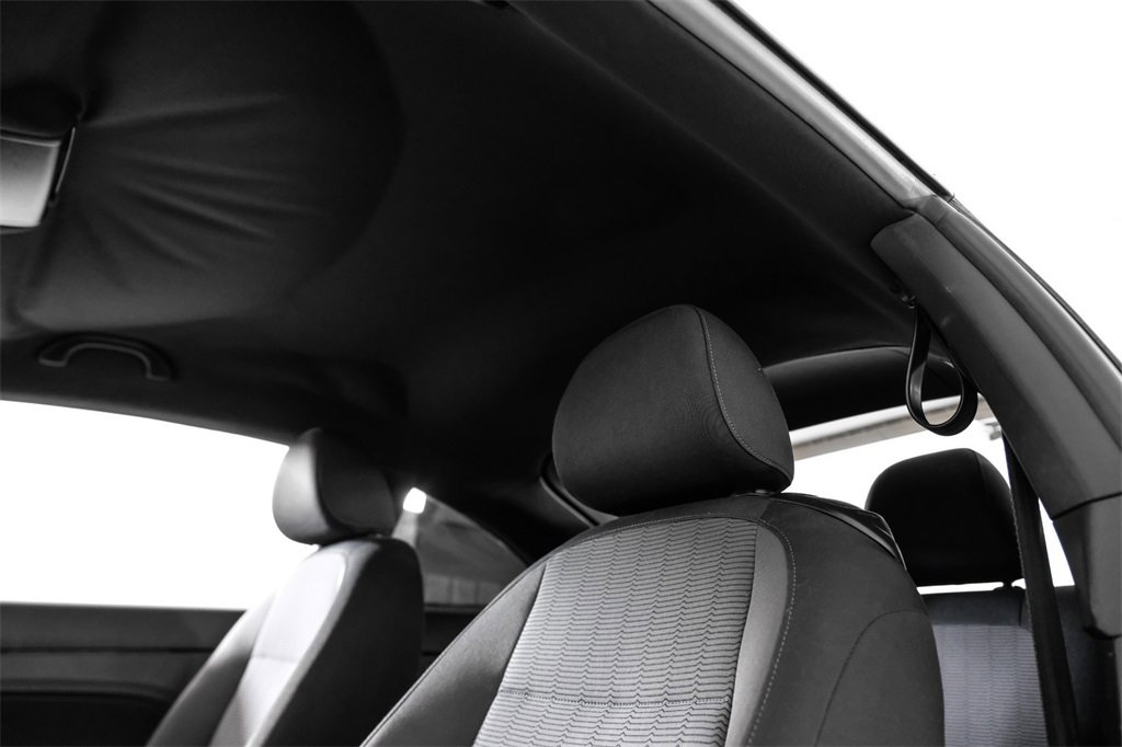 Used 2014 Volkswagen Beetle 1.8T image 23