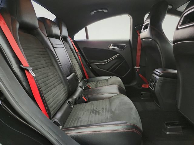 Used 2016 Mercedes-Benz CLA 250 image 25