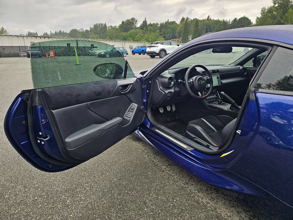 Used 2022 Toyota GR86 Premium w/ ALL Weather Mat Package (TMS) RWD image 19