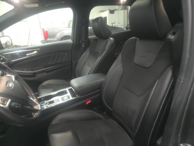 Used 2021 Ford Edge ST w/ Equipment Group 401A image 17