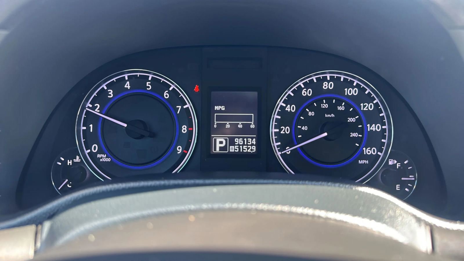 Used 2011 INFINITI G25 x w/ Moonroof Pkg image 23