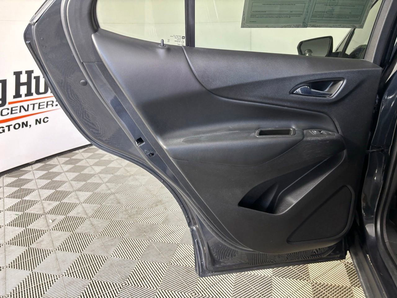 Used 2022 Chevrolet Equinox LT image 18