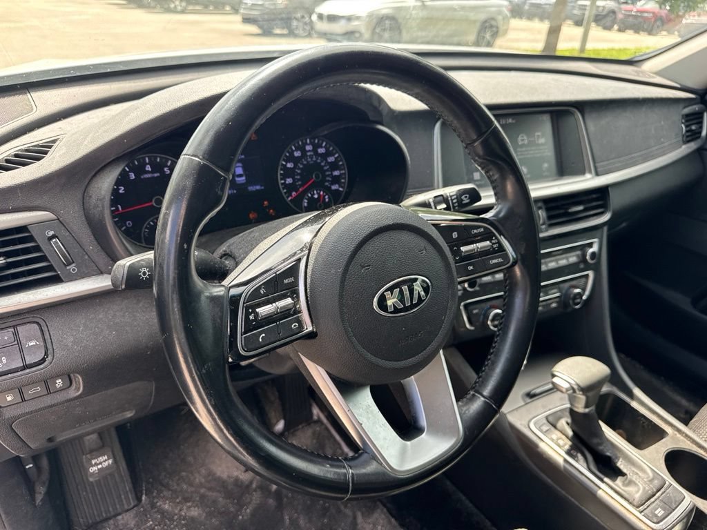 Used 2019 Kia Optima S FWD image 9